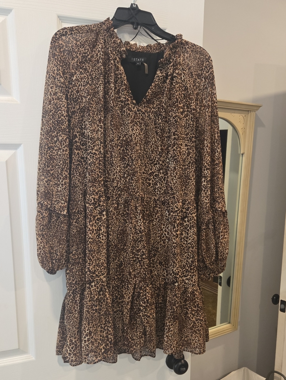 1State Brown Leopard Print Long Sleeve Tiered Dress